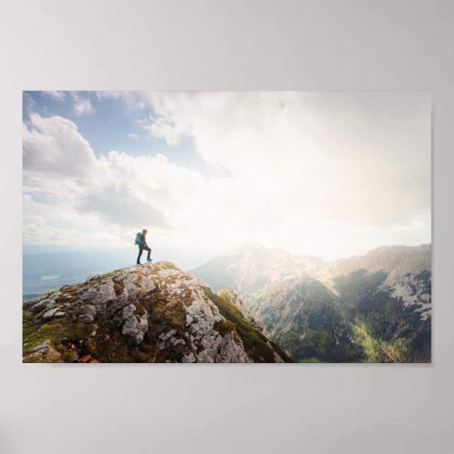 Mountain wanderer poster (Front)