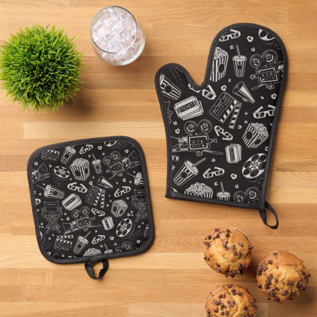 Movies Cinema Films  Oven Mitt & Pot Holder Set (Top Down)