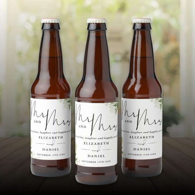 Mr And Mrs Cheers To Love Greenery Wedding Beer Bottle Label (Mr And Mrs Cheers To Love Greenery Wedding Beer Bottle Label)
