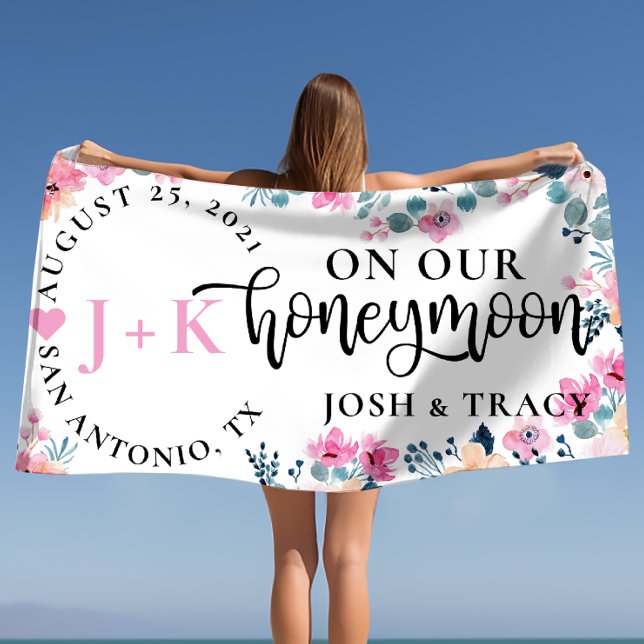 Mr and Mrs Newlywed, Honeymoon, Newlywed Gift Beach Towel (Mr and Mrs Newlywed, Honeymoon, Newlywed Gift Beach Towel)