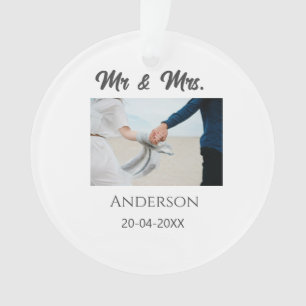 Mr & Mrs add family name date year wedding favor g Ornament