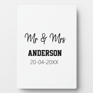Mr & Mrs add family name date year wedding favor g Plaque