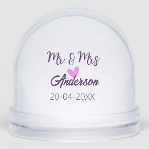 Mr & Mrs add family name date year wedding favor g Snowglobe