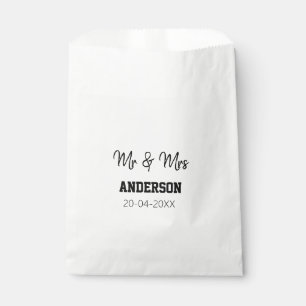 Mr & Mrs add family name date year wedding favour  Bags