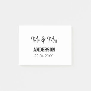 Mr & Mrs add family name date year wedding favour  Post-it Notes