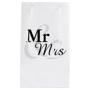 Mr&Mrs Simple Elegant Typography Wedding Small Gift Bag