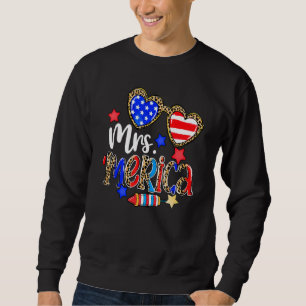 Mrs Merica Sunglasses Leopard American Flag 4th Of Sweatshirt