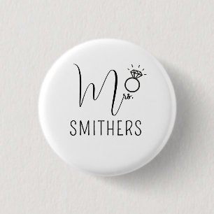 Mrs Modern Black Script Wedding Newlywed Monogram 3 Cm Round Badge