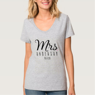 Mrs Modern Script Custom Wedding Date Newlywed T-Shirt
