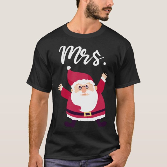 Mrs Reindeer Outfit Womens Christmas Matching Coup T-Shirt (Front)