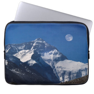 Mt. Everest   Tibet, China Laptop Sleeve