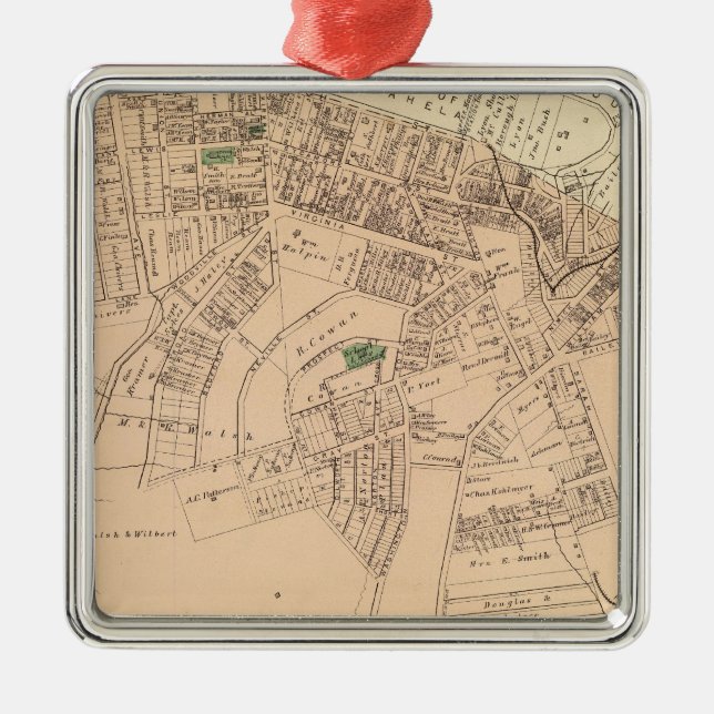 Mt Washington Metal Tree Decoration (Front)