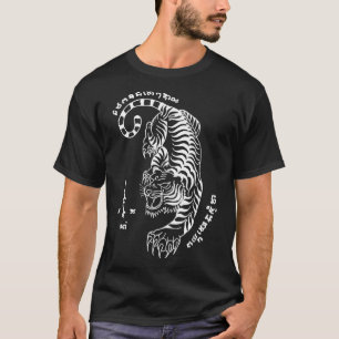 Muay Thailand Sak Yant Art Tattoo Tiger Kickboxing T-Shirt