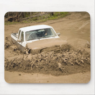Mud bogging mouse mat