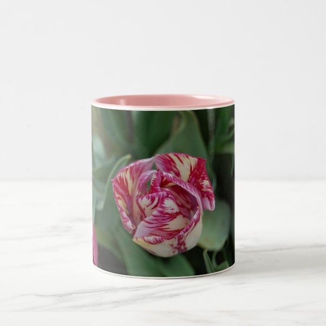 Mug with a tulip (Center)