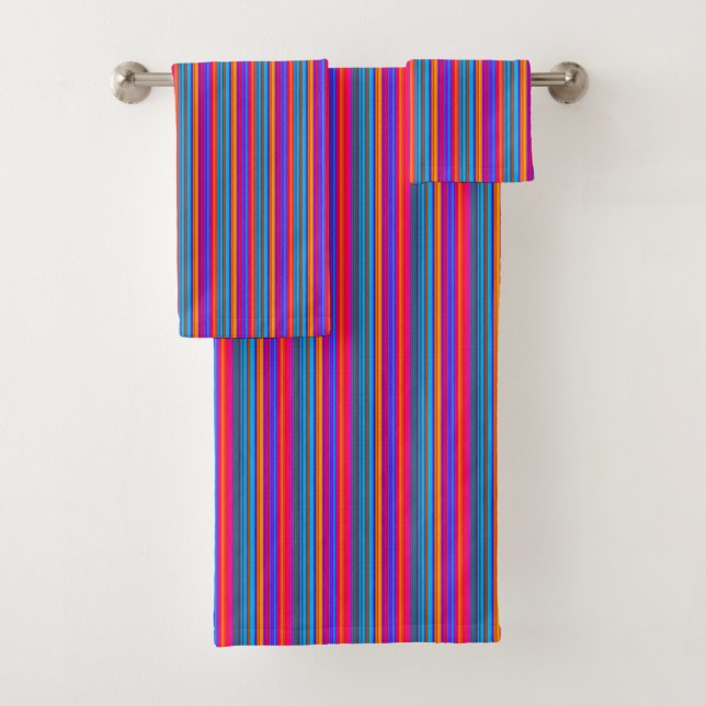 Multicolor Striped Pattern Bath Towel Set (Insitu)