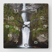 Multnomah Falls in the Columbia Gorge