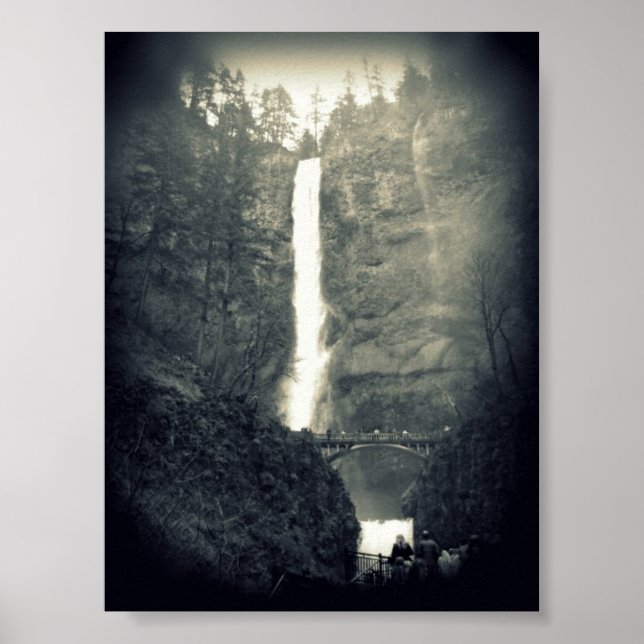 Multnomah Falls.... Poster (Front)