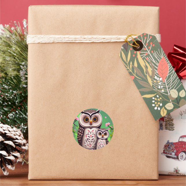 Mum and Baby Owl Classic Round Sticker (Holiday)