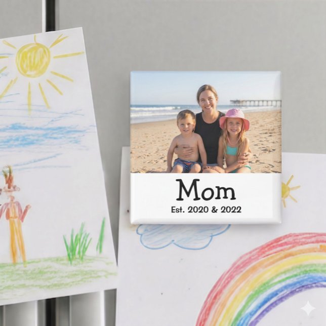 Mum Est Saying Black Whimsical Font Magnet (Creator Uploaded)