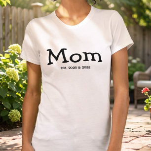 Mum Est Saying Black Whimsical Font T-Shirt