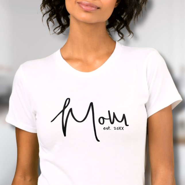 Mum Established Date Script T-Shirt (Mom Established Date Script T-Shirt)