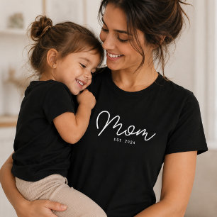 Mum Established New Mum Gift T-Shirt