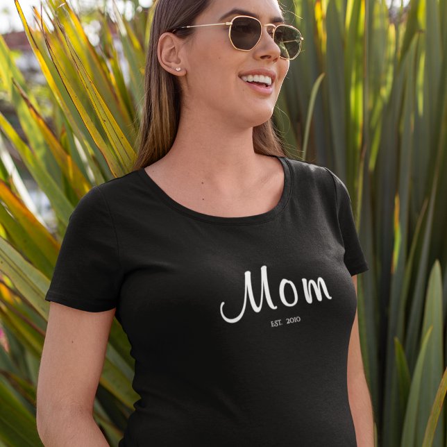 Mum Established New Mum Gift T-Shirt (Creator Uploaded)