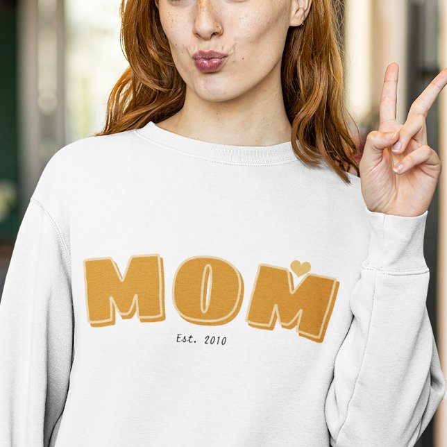 Mum established year simple boho typography T-Shirt (Creator Uploaded)