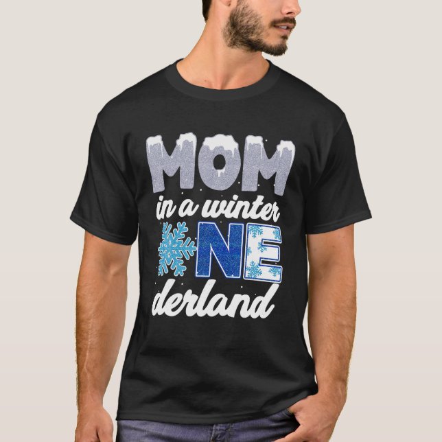 Mum In A Winter Onederland 1st Birthday Party Deco T-Shirt (Front)