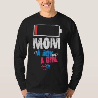 Mum Of Boy And Girl  Mothers Fathers Day Birthdays T-Shirt