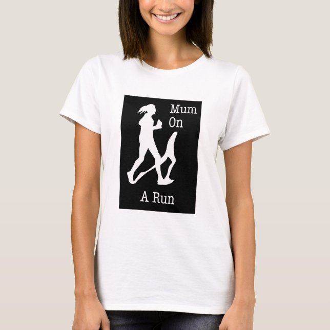 Mum on a run T shirt gift present Tokyo Olympics (Front)