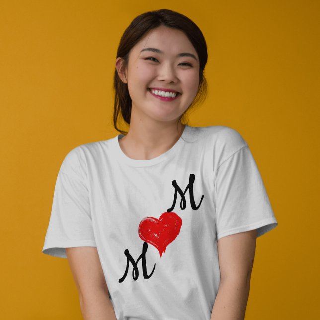 Mum Red heart and script typography T-Shirt (Creator Uploaded)