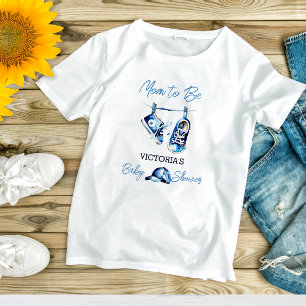 Mum to be It's a boy blue baby shoes baby shower T-Shirt