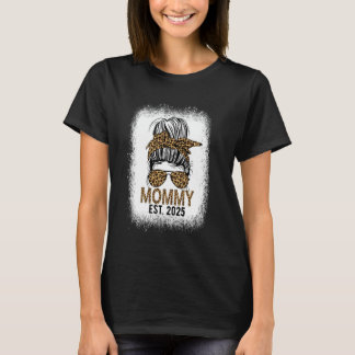 Mummy 2025 New Mum Promoted To Mummy 2025 T-Shirt