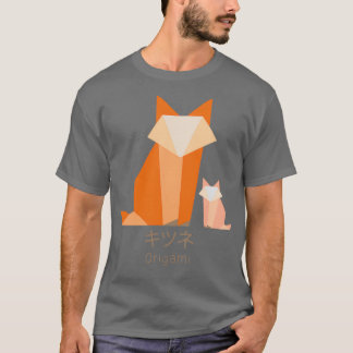 Mummy fox and baby fox in a form of origami art T-Shirt