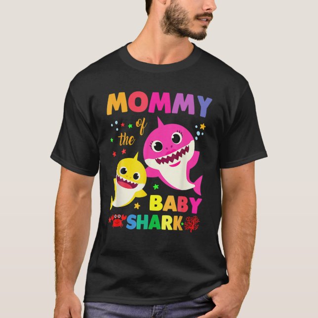 Mummy Of The Baby Shark Birthday Mummy Shark Copy T-Shirt (Front)