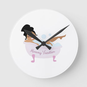 Mummy Vacation Round Clock