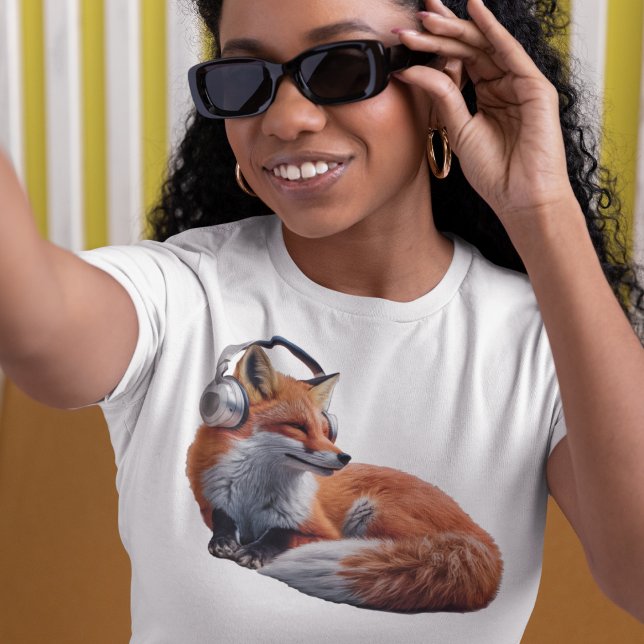 Music fox funny  T-Shirt (Creator Uploaded)