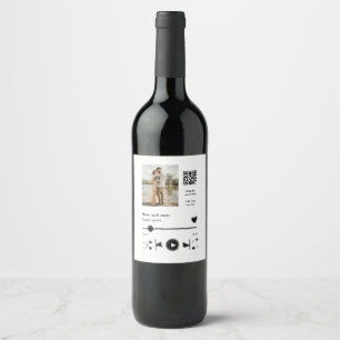Music player personalised couple love q r code tex wine label