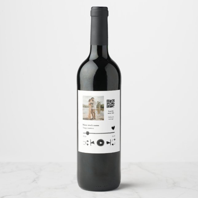 Music player personalised couple love q r code tex wine label (Front)