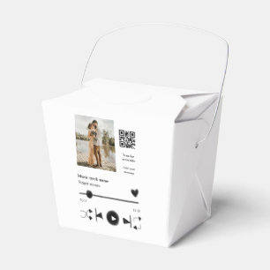 Music player personalized couple love q r code tex favour box