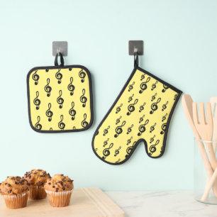 Musical Treble Clef Pattern Cute Yellow Oven Mitt & Pot Holder Set