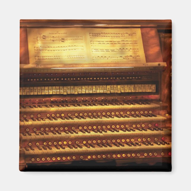 Musician - Organist - The Pipe Organ Magnet (Front)
