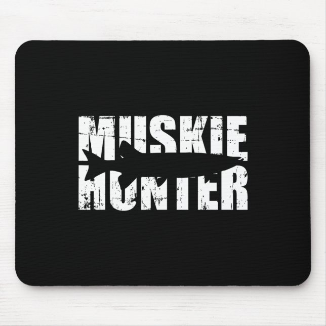 Muskie Hunter Fishing  Mouse Mat (Front)