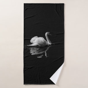MUTE SWAN IN LOW LIGHT PHOTOGRAPHY BATH TOWEL