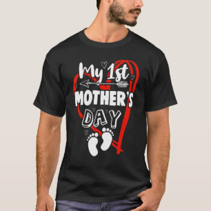 My First Mother's Day Heart Arrow Foot Pint T-Shirt
