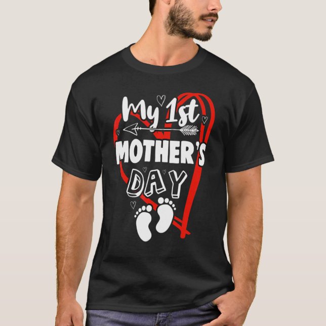 My First Mother's Day Heart Arrow Foot Pint T-Shirt (Front)