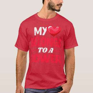 My heart belongs to a rower Funny rowing lover gif T-Shirt
