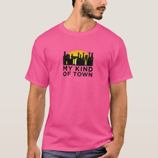 My kind of town A city with wine and beer shaped b T-Shirt